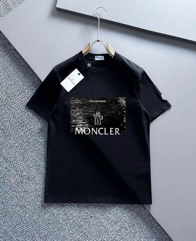 Moncler T-shirts 211